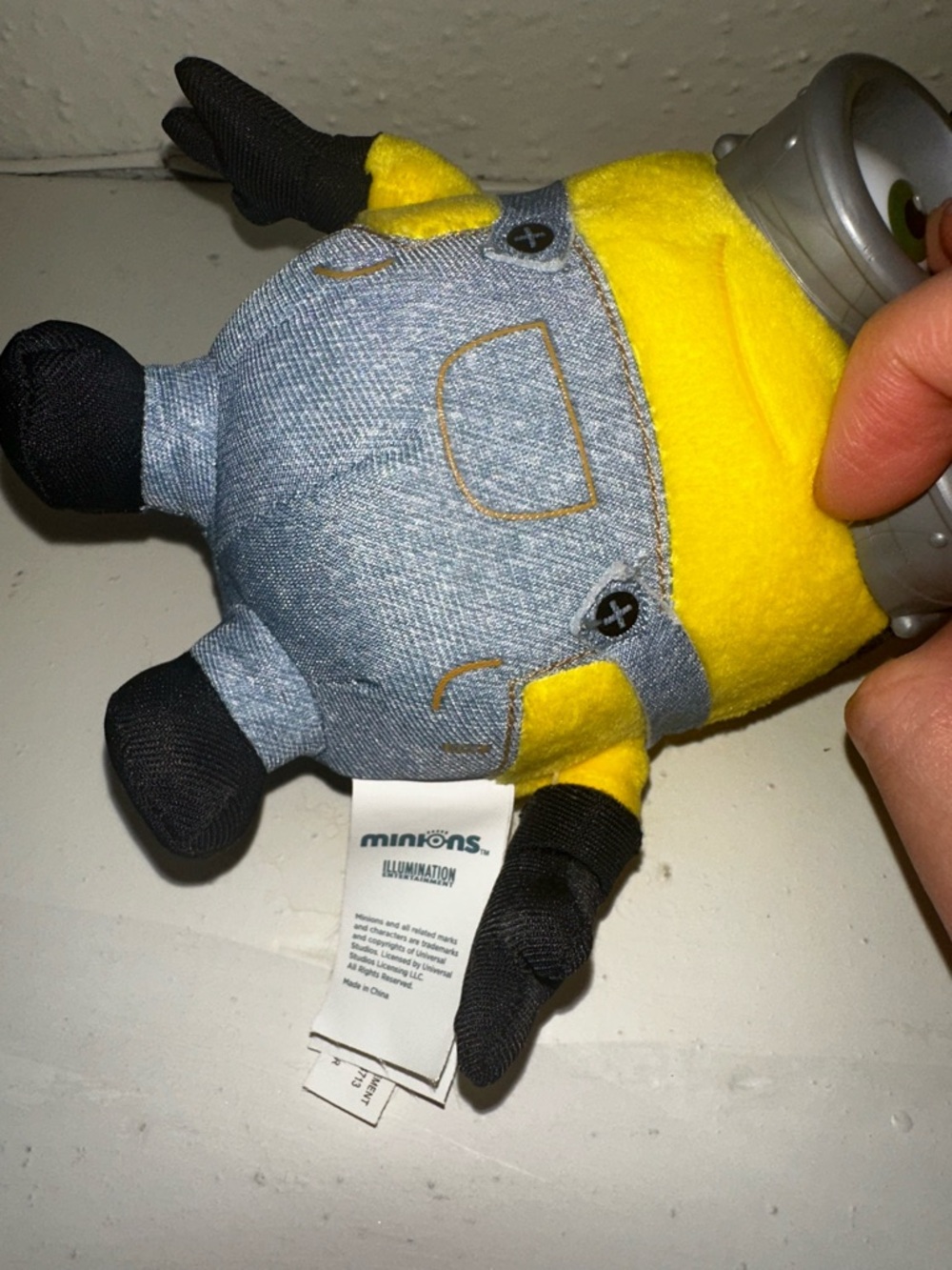 2pcs Minions Plush Set - Yellow Denim Overalls - Picture 4 of 4